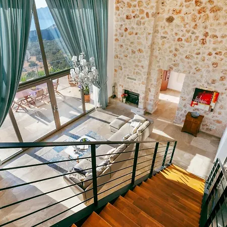 Sleeps 10 Pool Air Con Wifi Kalkan